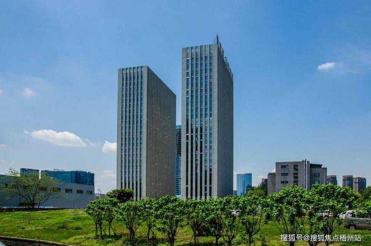 成都中鼎国际 物业公司是那家,成都中鼎国际 物业管理费多少